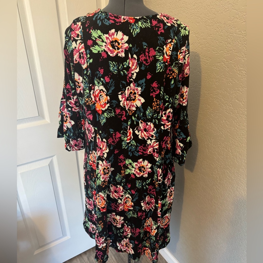 Floral Black Dress - Picture 3 of 4